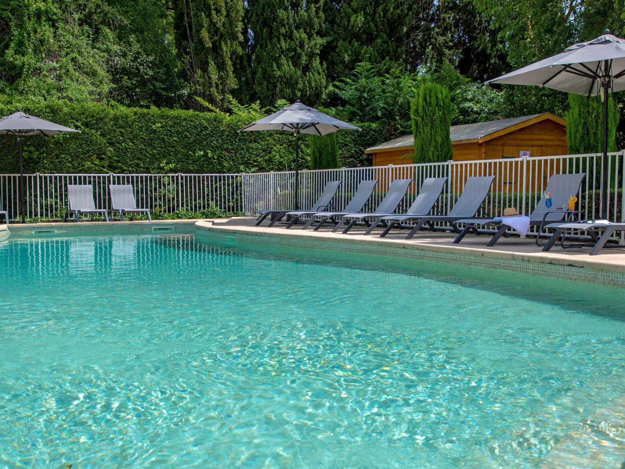 Novotel Aix-En-Provence Pont De L'Arc Exterior foto